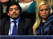 Bóng đá anh, ngoại hạng anh, lịch thi đấu euro 2012, Maradona chạy lên khán đài đánh nhau với CĐV vì... vợ yêu